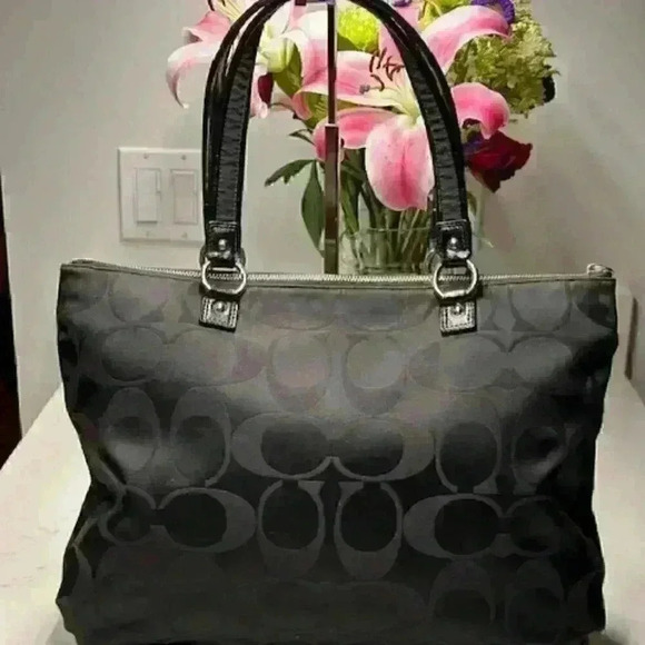 COACH F20026 Black Poppy Daisy Signature Tote - Picture 7 of 14